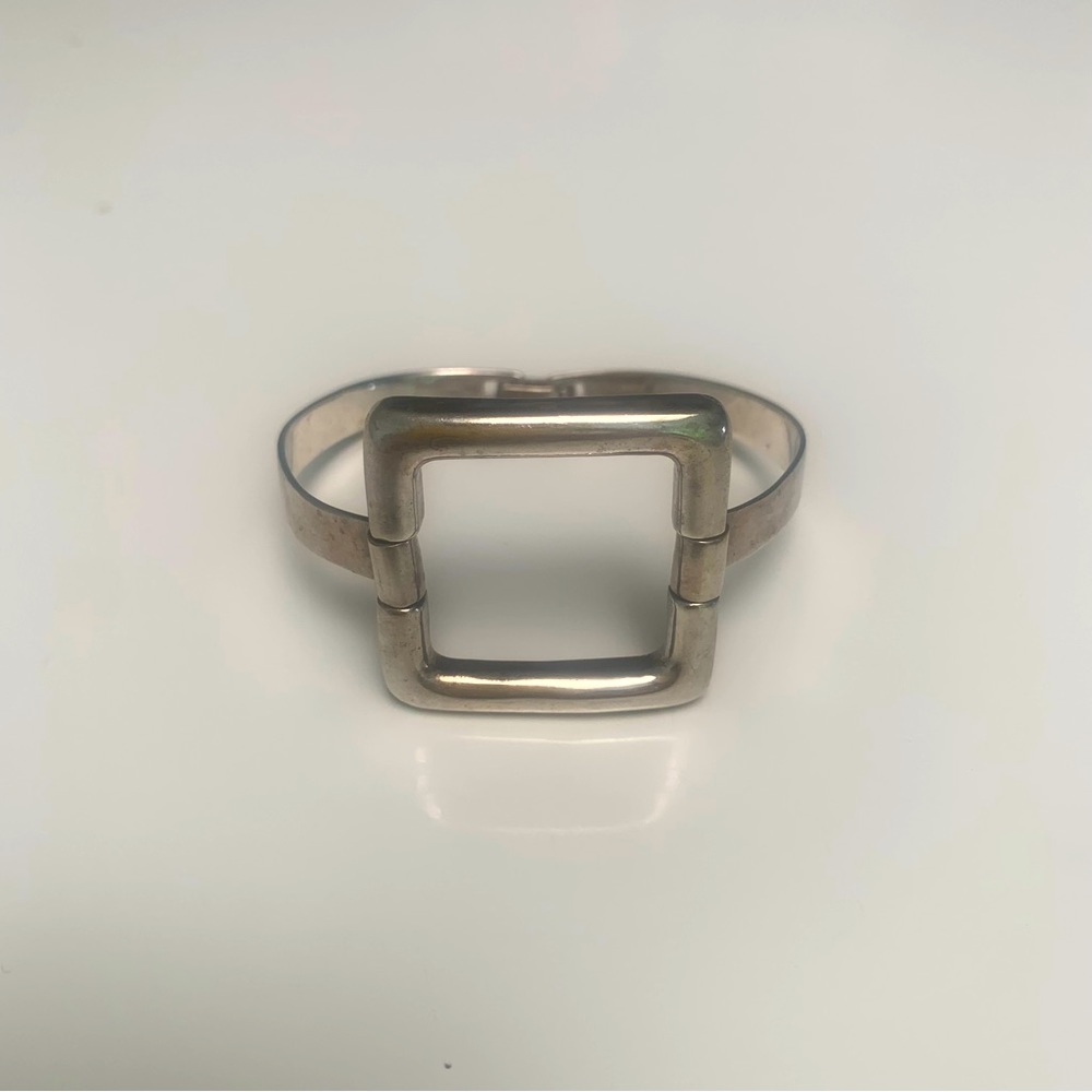 Sterling Silver 925 Striking Buckle Design Bracelet